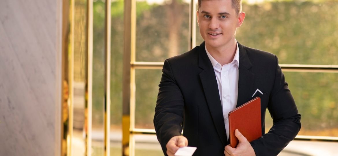 hotel-receptionist-work_23-2149661590